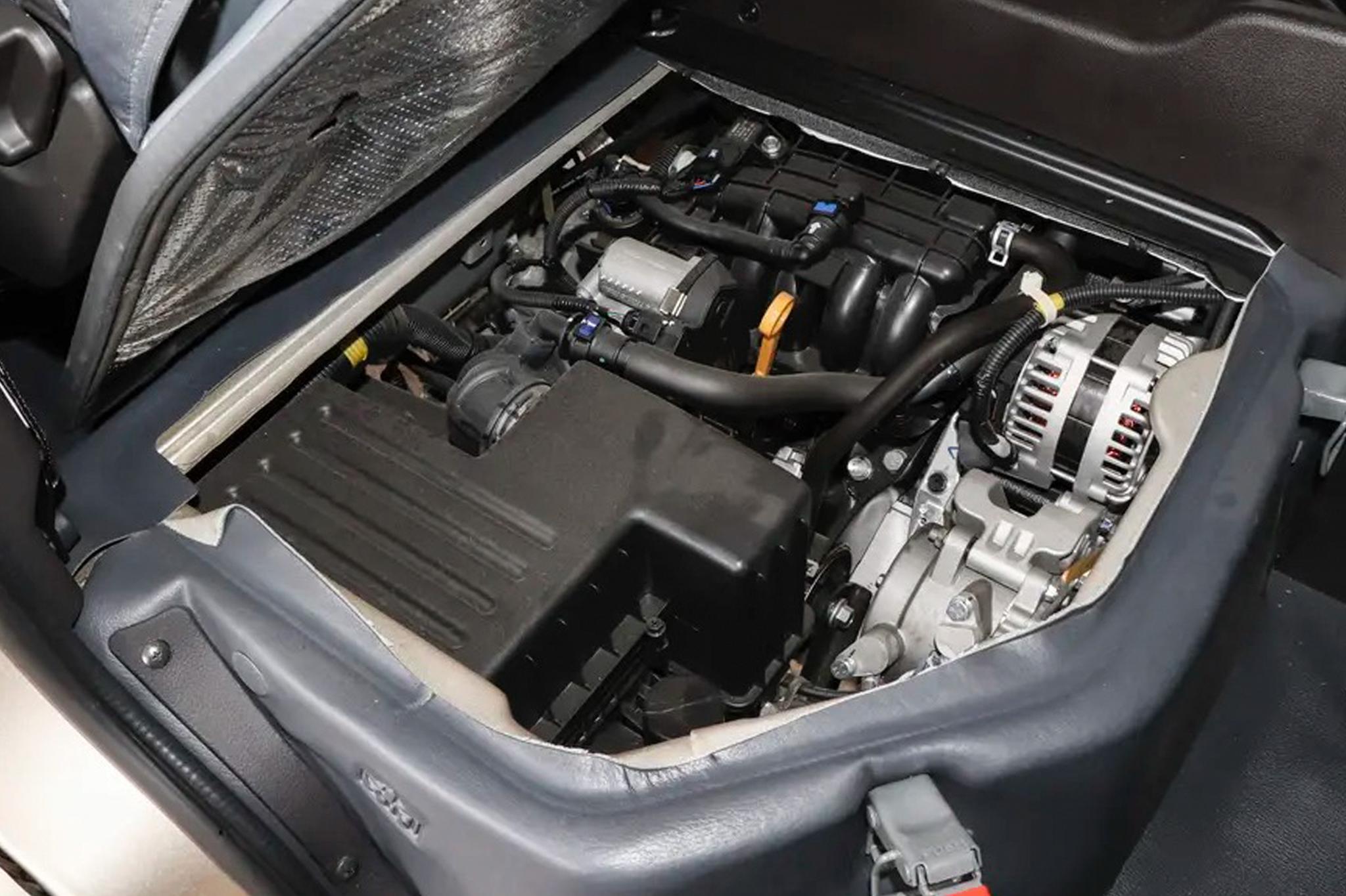 五菱荣光新卡2.0l用车感受,外观耐看空间大