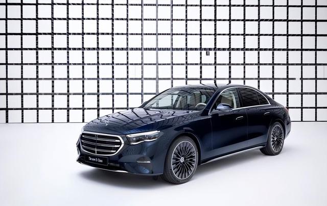 全新奔驰e官图发布,全新奔驰e级曝光