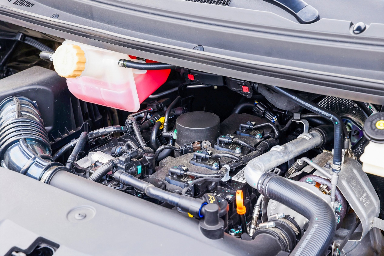 动力强劲发动机让您出行无忧,东风菱智哪款车空间大拉货多