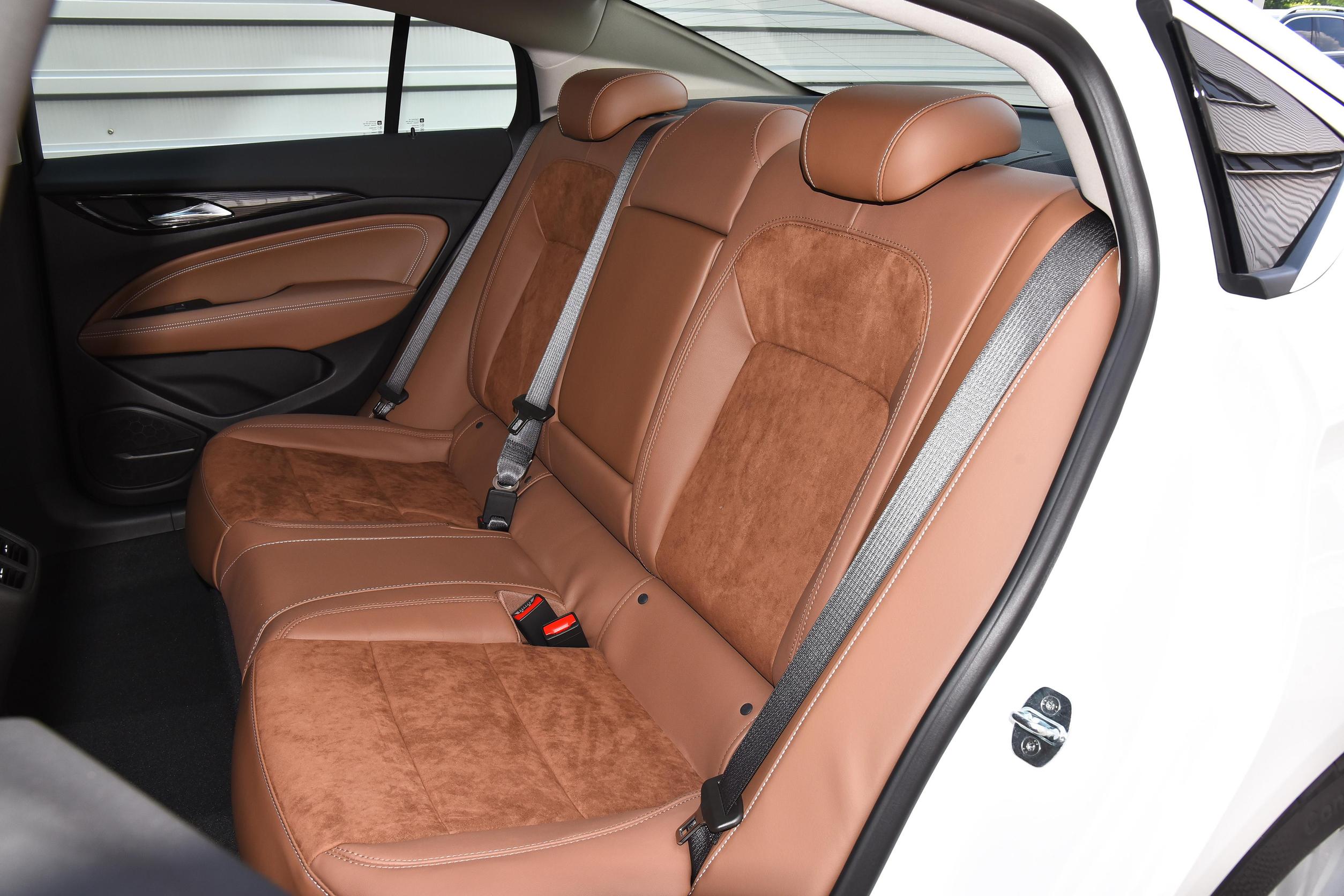 君威2.0t9at四驱精英版,别克君威2.0t配9at容易坏吗