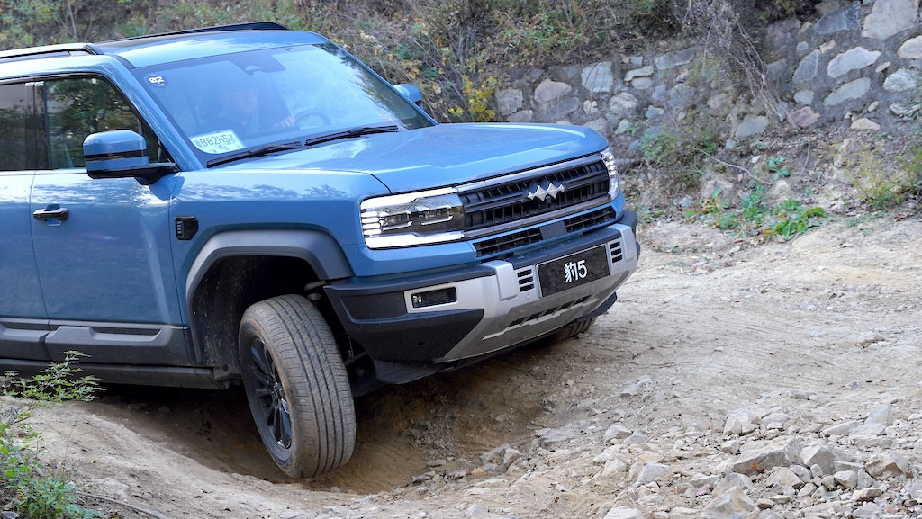 一键“傻瓜式”的电动越野是什么体验？试驾方程豹豹5