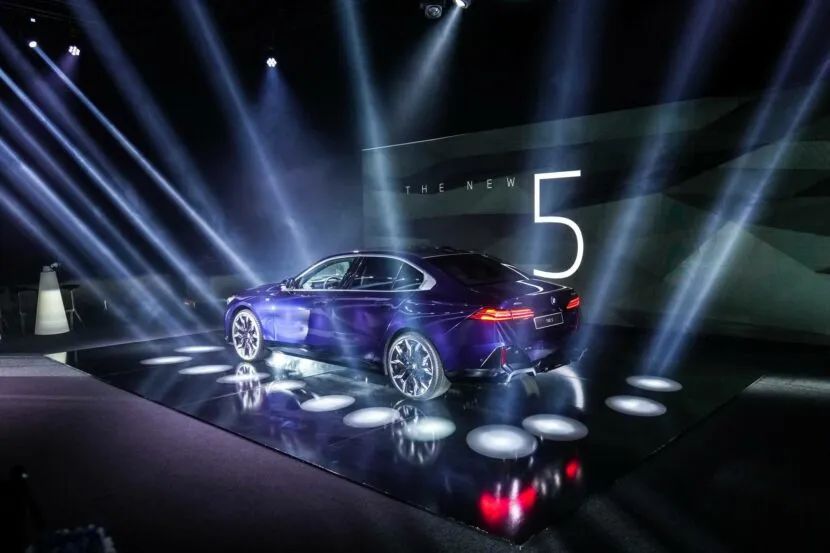 丹泉石蓝G605系配备M运动套装之后，气质一下就有了！