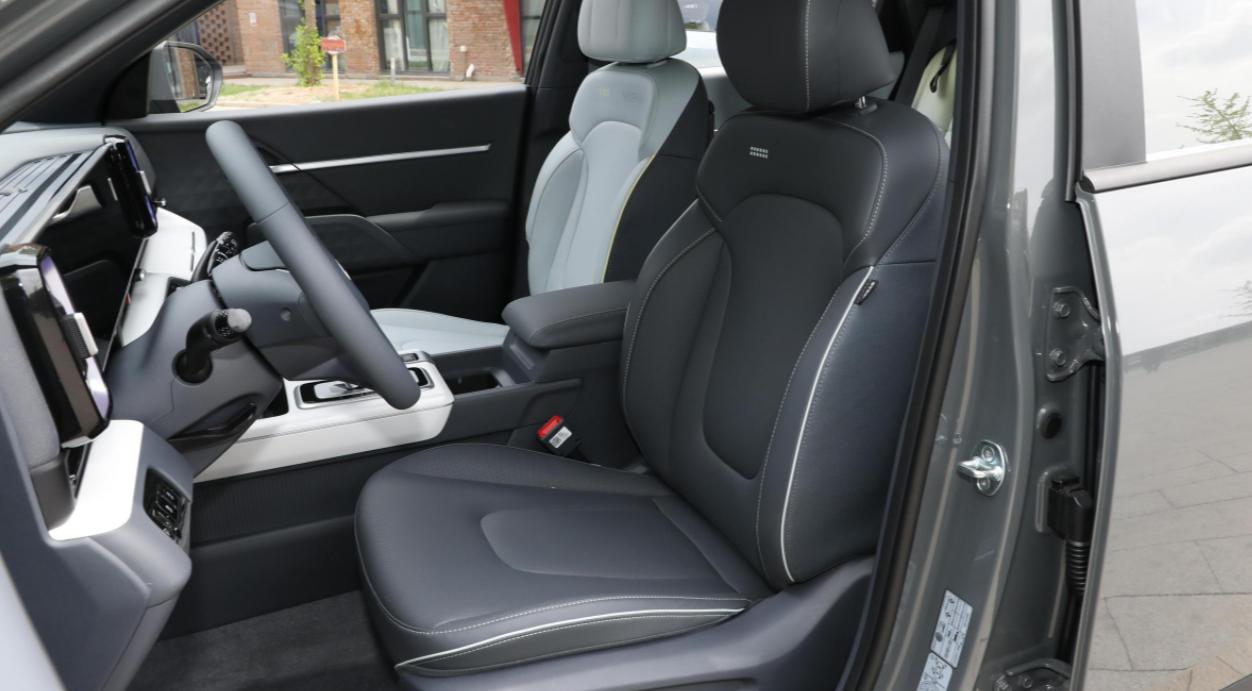 逍客经典领先和沐飒豪华版对比,逍客锋兰达牧飒怎么选