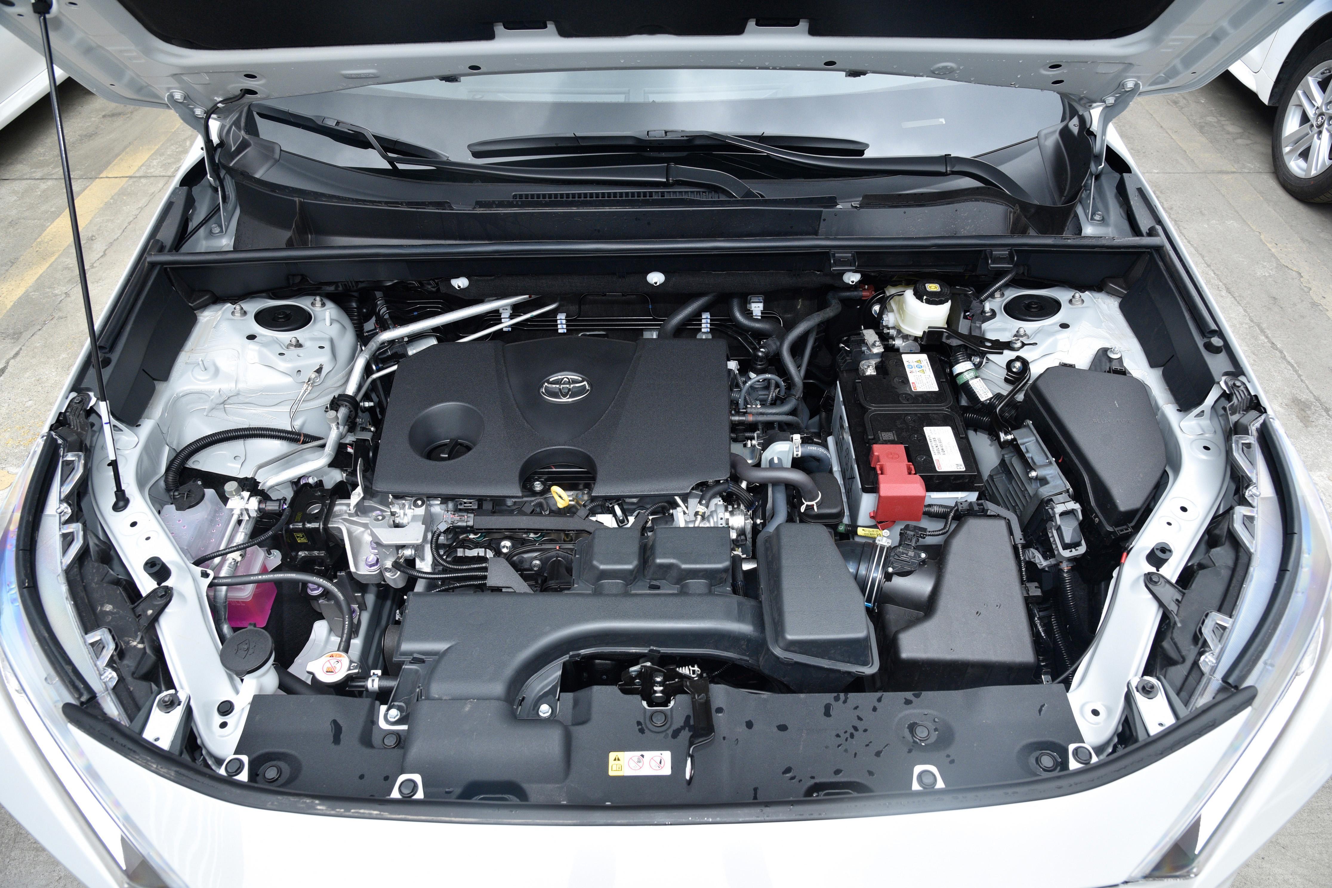 rav4荣放优点和缺点,荣放2.5双擎动力缺点和优点