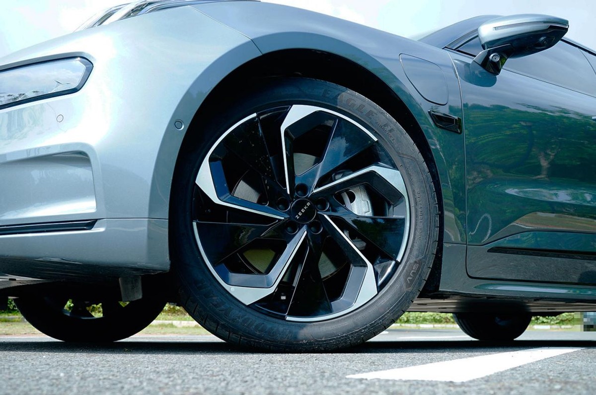 猎装版极氪001,猎装极氪001好看吗