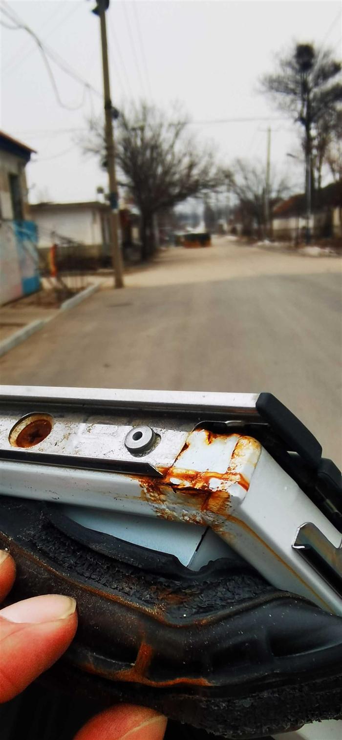 丰田rav4生锈门,丰田rav4车门生锈怎么样投诉