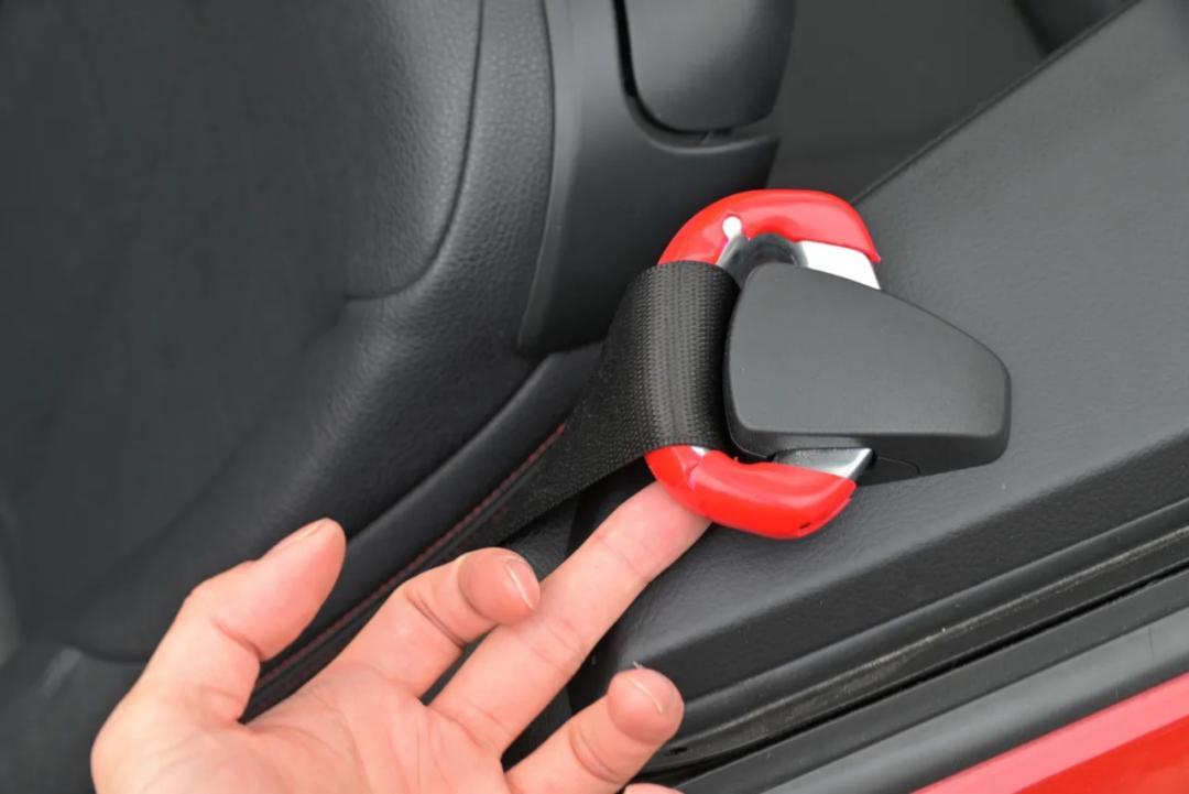 二手宝马2系敞篷选哪一款,宝马220i敞篷2024款