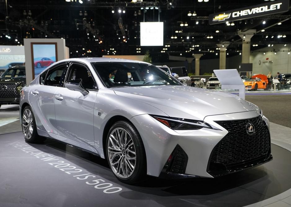 全网吐槽的全新一代雷克萨斯is,哪代雷克萨斯is动力最好