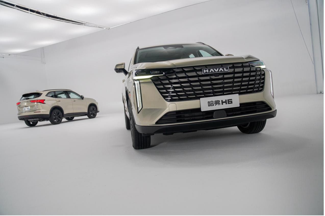 新一代哈弗H6内饰揭秘,哈弗h6三代1.5tmax内饰视频