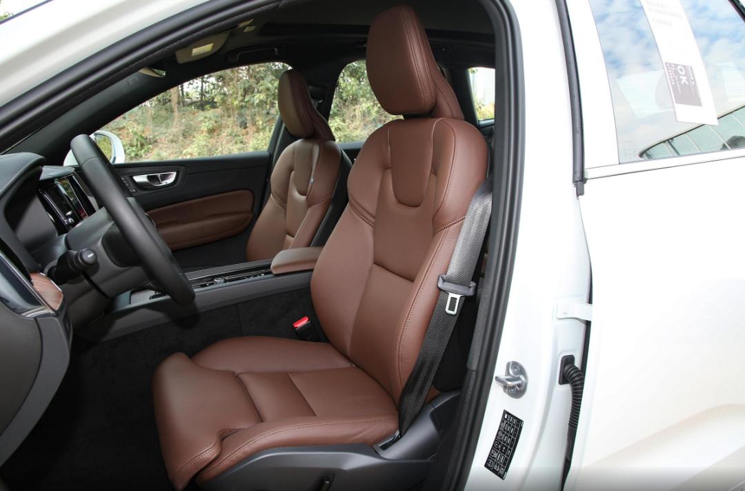 试驾沃尔沃xc60二手车是否值得买,全新沃尔沃xc60试乘比较