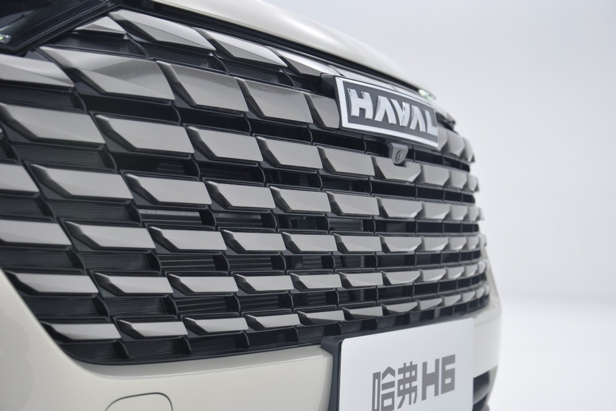 全新一代哈弗h6有什么变化,全新设计抢眼全新哈弗h6到店