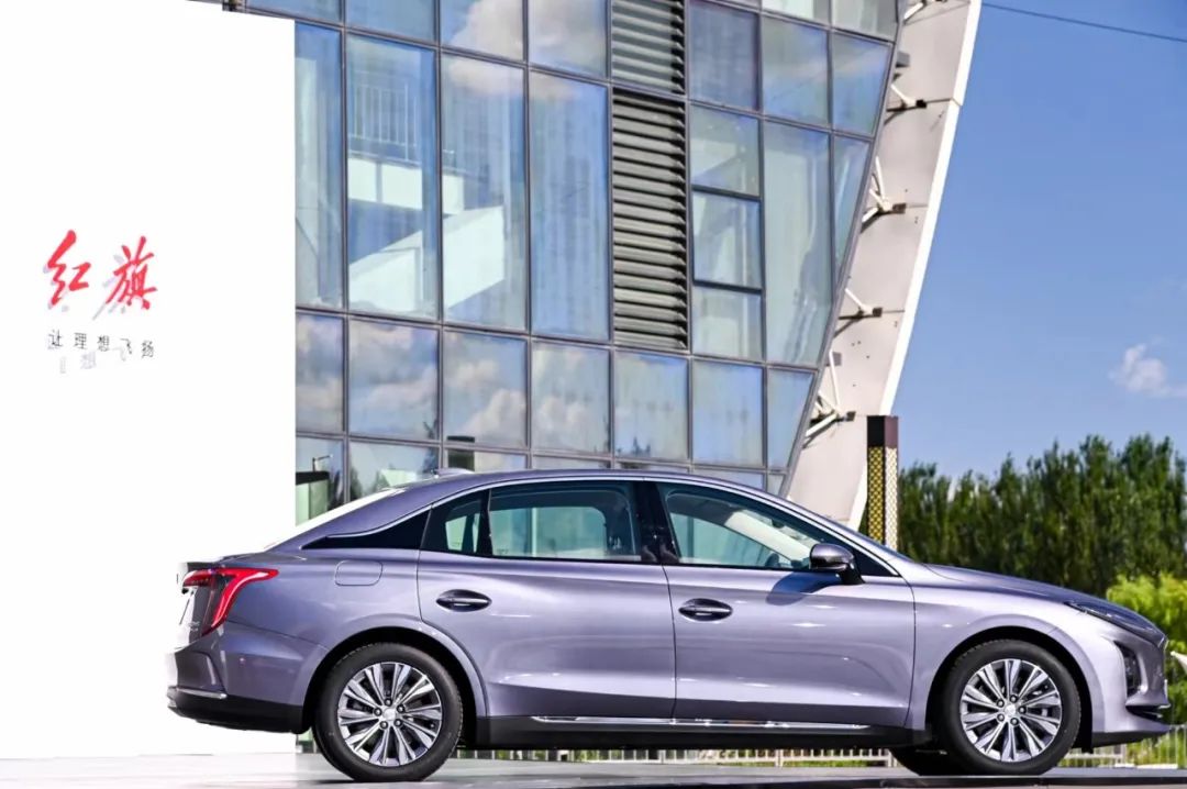 红旗e-qm5比亚迪汉,红旗e-qm5是新能源轿车吗