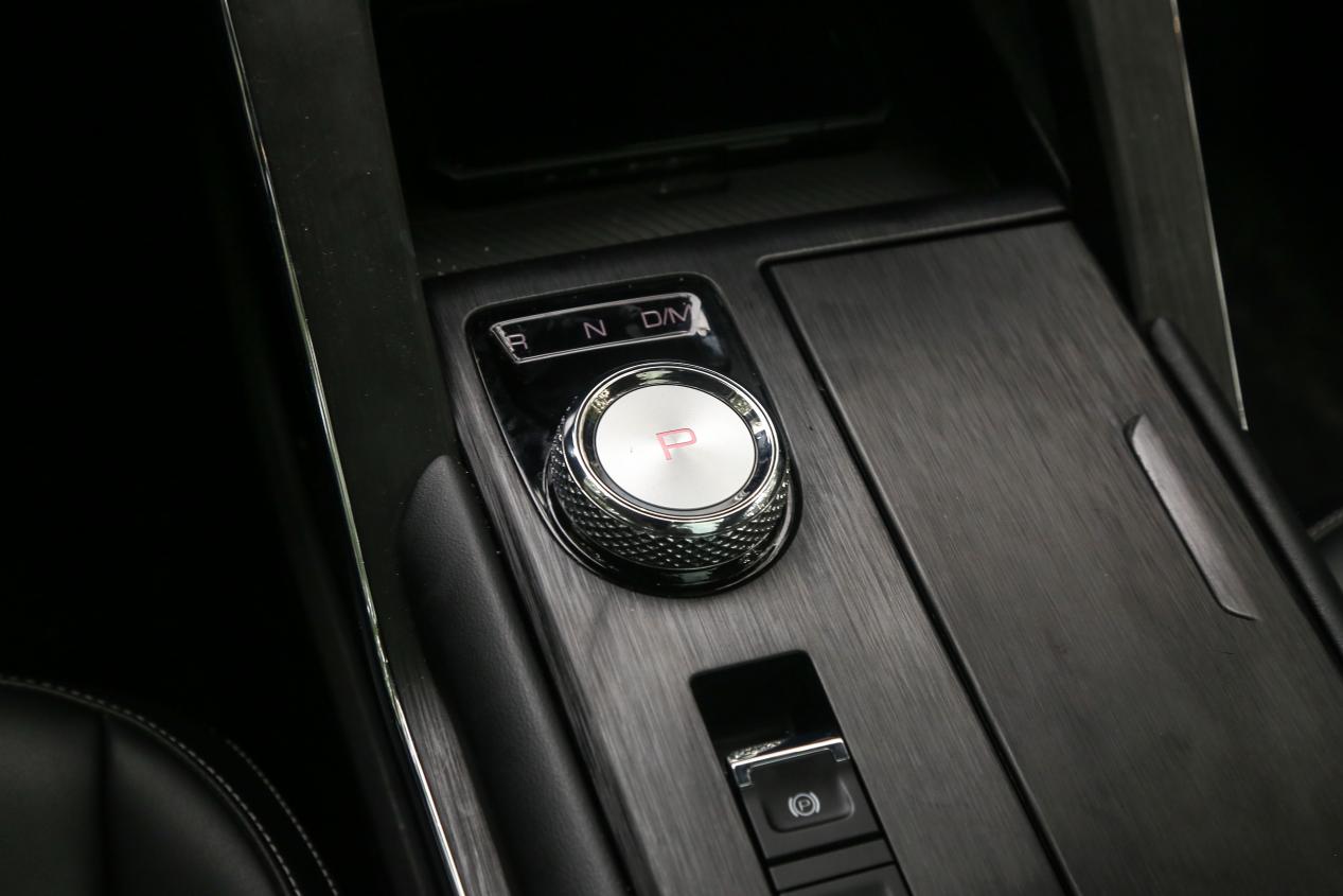 买哈弗h62020款,买哈弗h6高配2.0