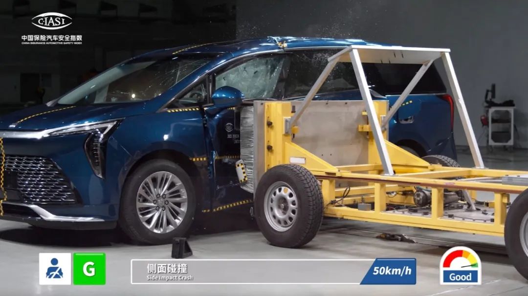 谁说MPV天生安全性差？别克世纪告诉你：买它，一分钱都不白花