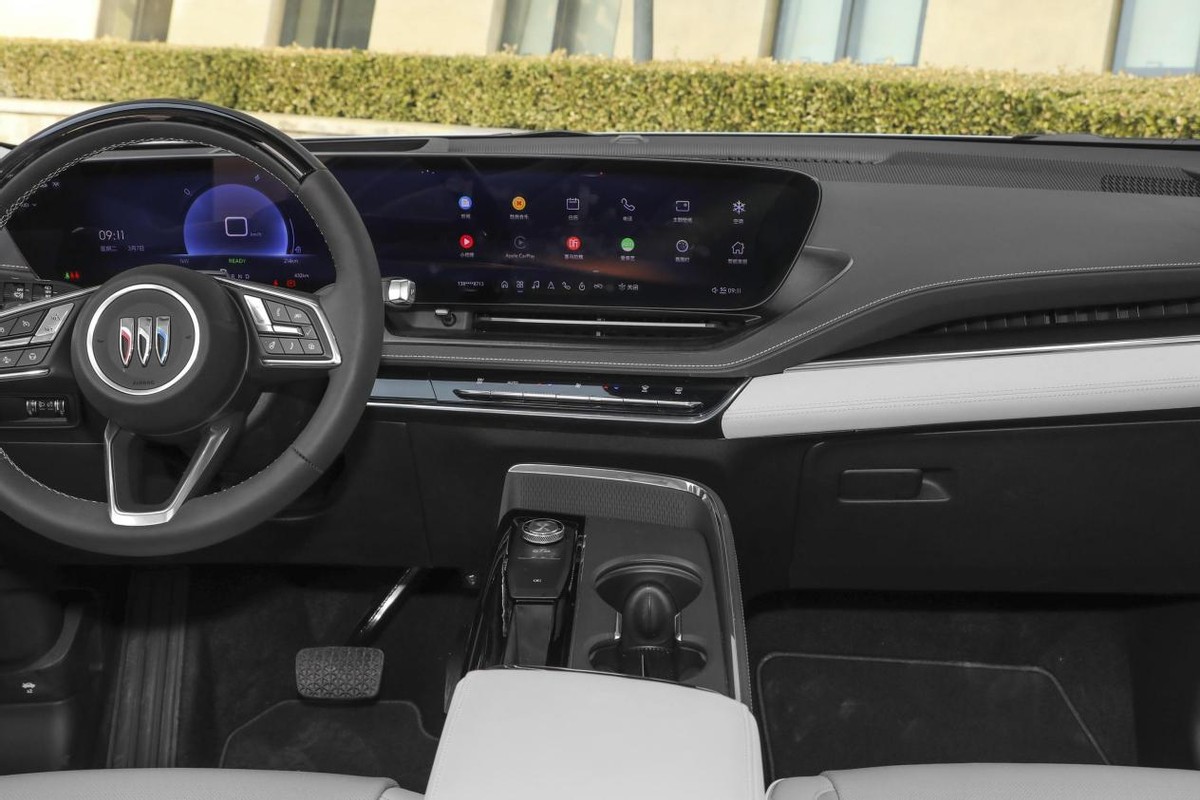 20.89万元起售，整车造型时尚，定位中大型SUV，别克E5上市