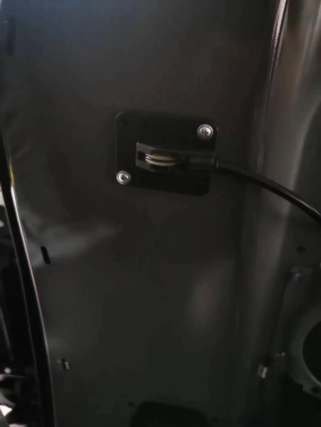 锐胜王牌m7电动中门安装教程,北汽王牌m7电动版