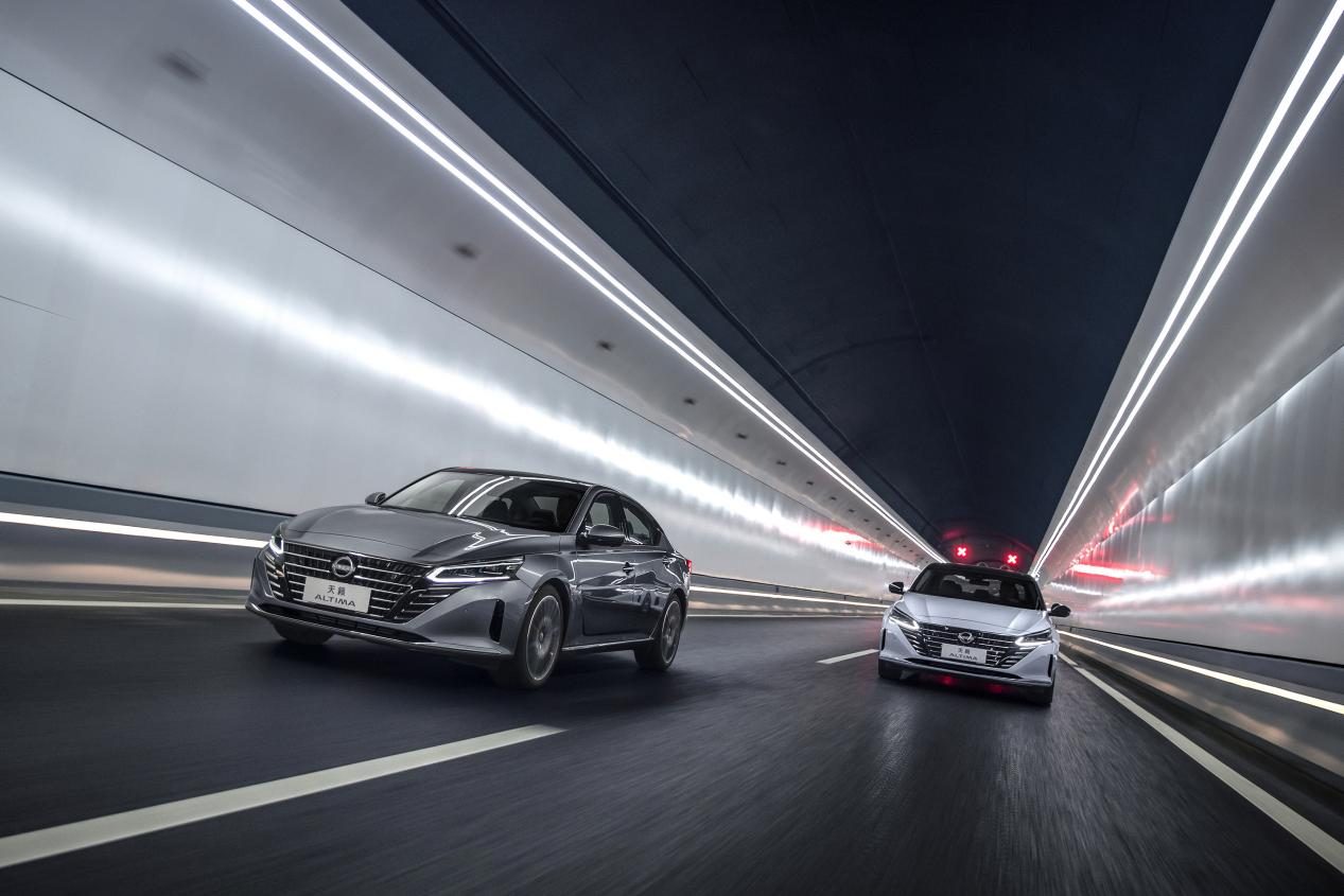 全新天籁新舒适体验空间极致静谧,全新天籁入门用车体验