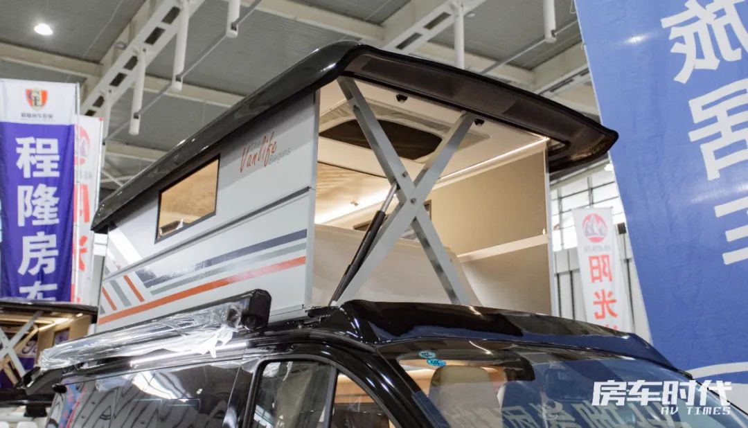 二手b型福特v362硬升顶小野牛房车,江旅小野牛v362升顶房车二手