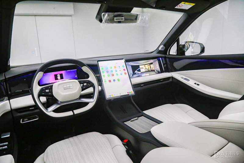 银河l7亏电真实油耗是多少,吉利银河l7低价格体验高配置