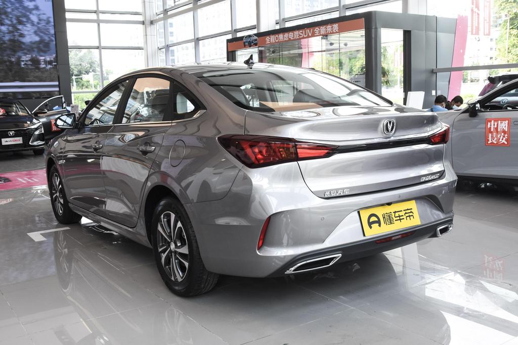 逸动高能版自适应巡航,逸动高能版内饰功能