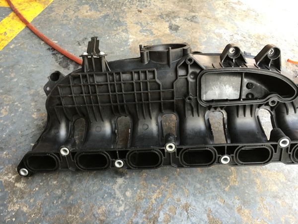 2010年的现代索纳塔领翔，发动机抖动，清洗节气门