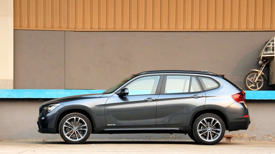 16款宝马x1四缸2.0t二手车多少钱,宝马x1四缸2.0t与锐界plus怎么选