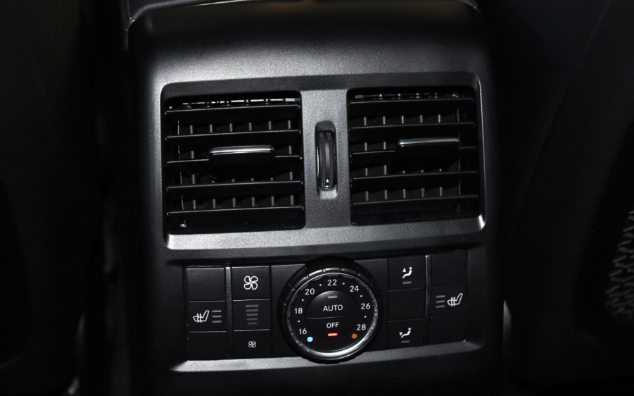 北京bj90政荣版和山河经典版区别,北京bj904.0t山河经典款上市时间