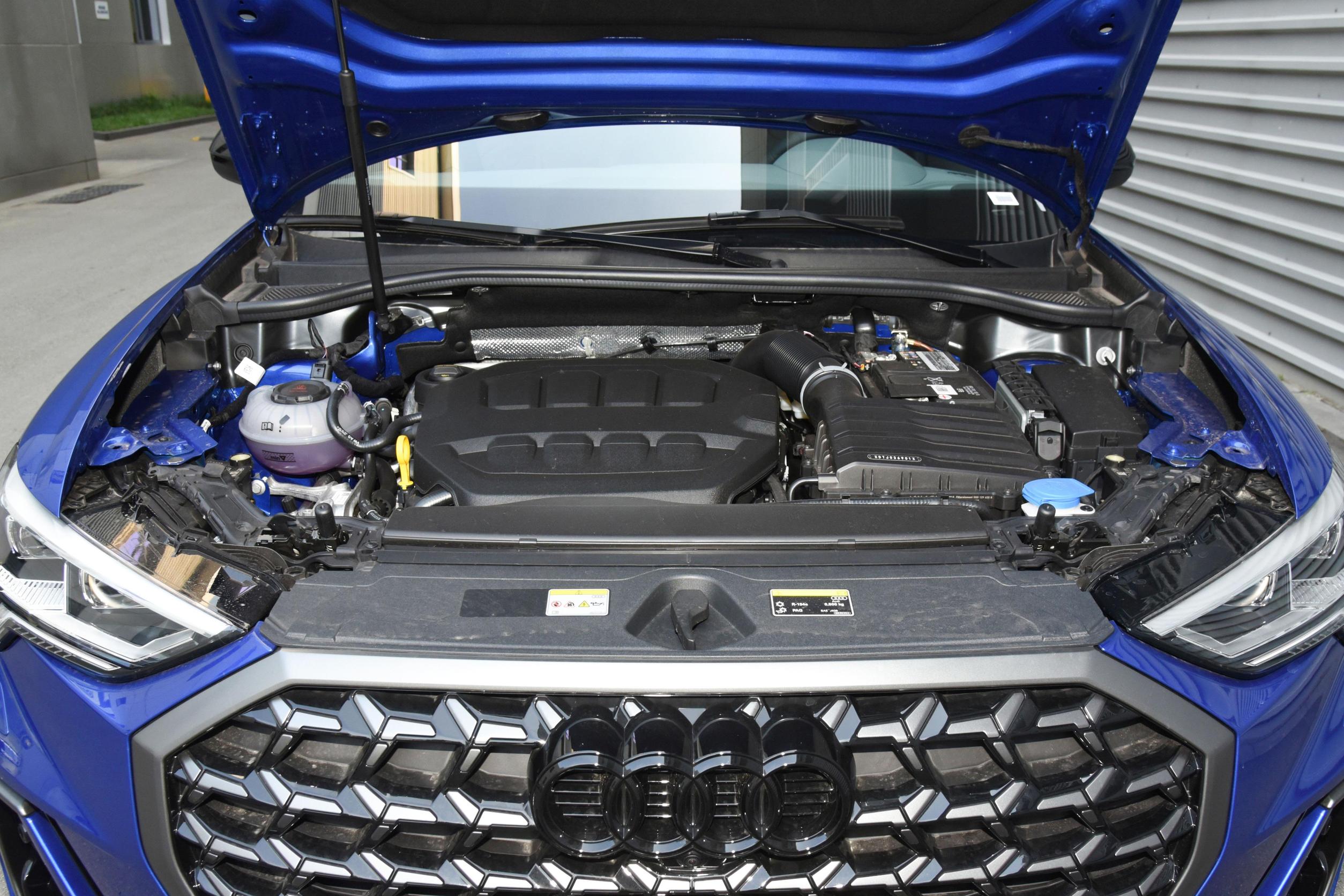 奥迪q3发动机是湿式双离合么,奥迪q36速湿式双离合变速箱