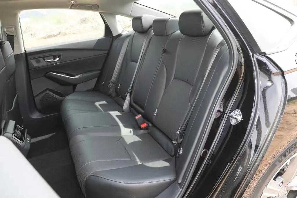 雅阁192马力大吗,雅阁192马力和大众186的马力哪个好