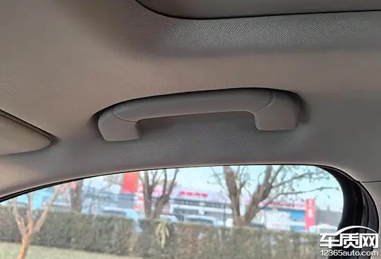 艾瑞泽8高能版白色内饰,奇瑞艾瑞泽8高能版试驾第一视角