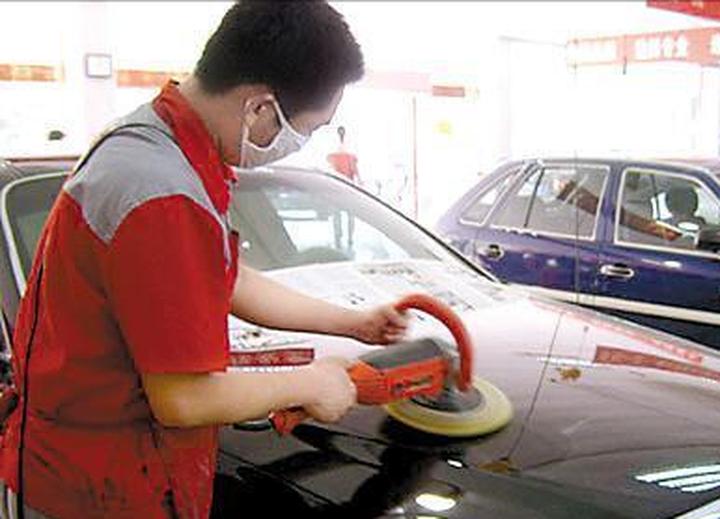 20款宝马x1汽车漆面修复,宝马x1蹭了一点漆面怎么修复