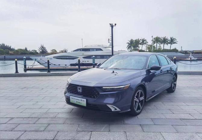 三亚抢先试驾第十一代雅阁“卷”起来让对手无路可走