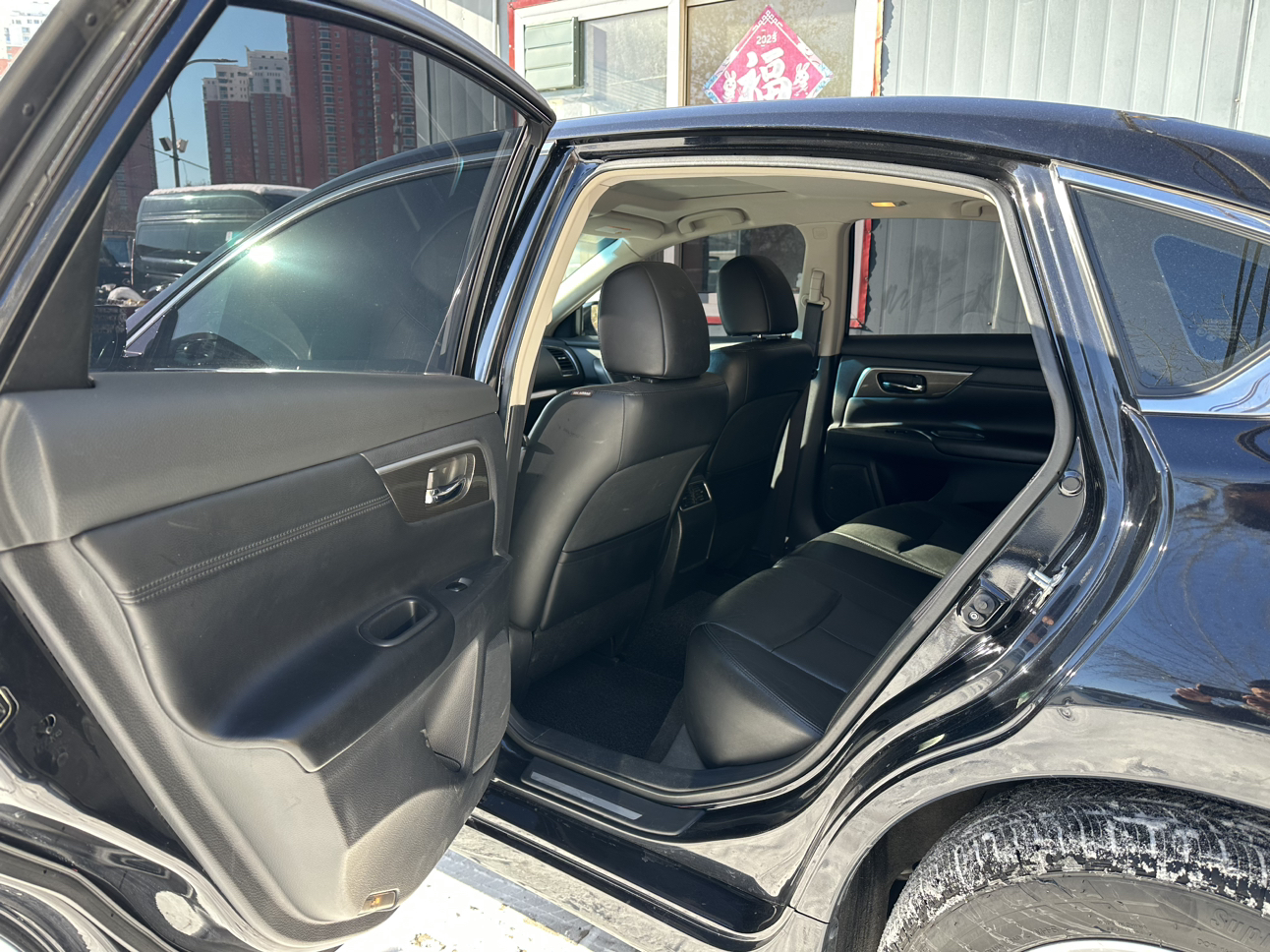 拿下2017年日产天籁2.0自动高配,拿下16年天籁