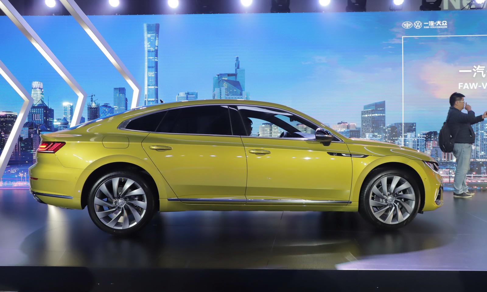 红旗h6和大众cc哪个值得买,红旗h6pk大众cc