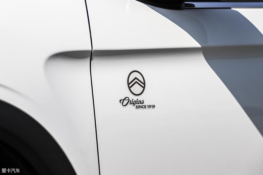 雪铁龙c3xr空间能放多少东西,新款雪铁龙c3-xr怎么样