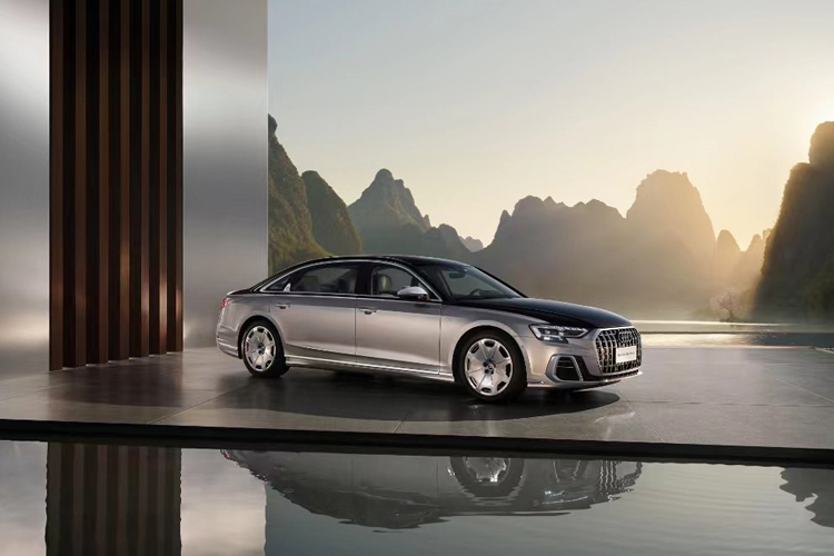 a8霍希版迈巴赫,a8霍希版和迈巴赫实车对比