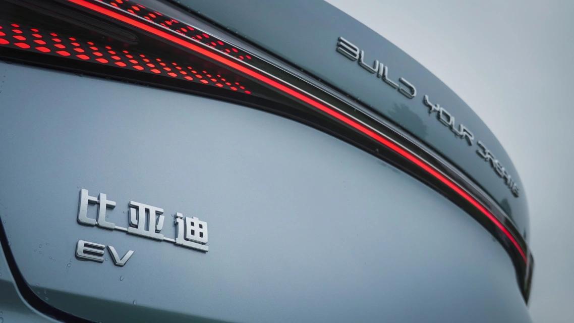 比亚迪海豹DMi的竞争对手有哪些,比亚迪海豹的对标产品