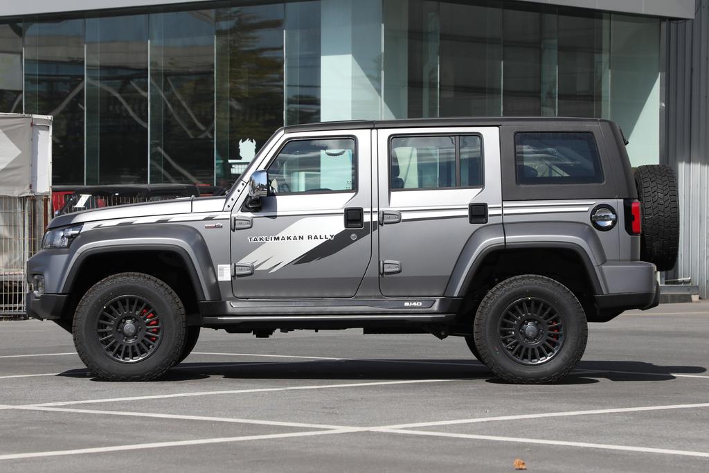 北京bj40环塔冠军版2023款停产了吗,bj402023和2024版的区别