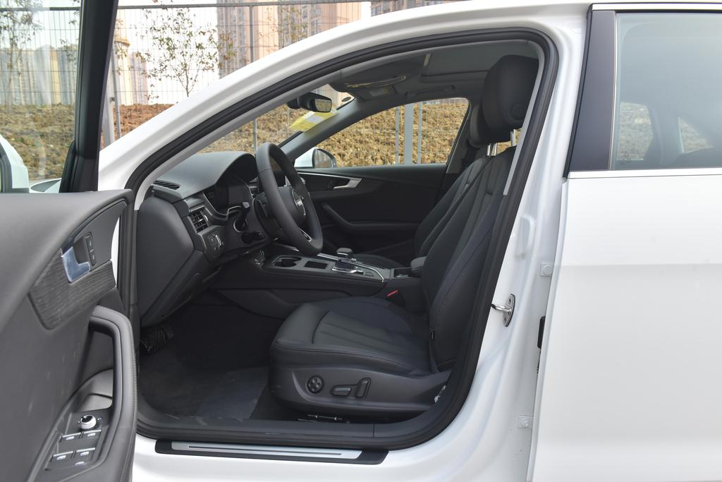 奥迪a4l历代款式对比,历代最经典的奥迪a4l是哪款