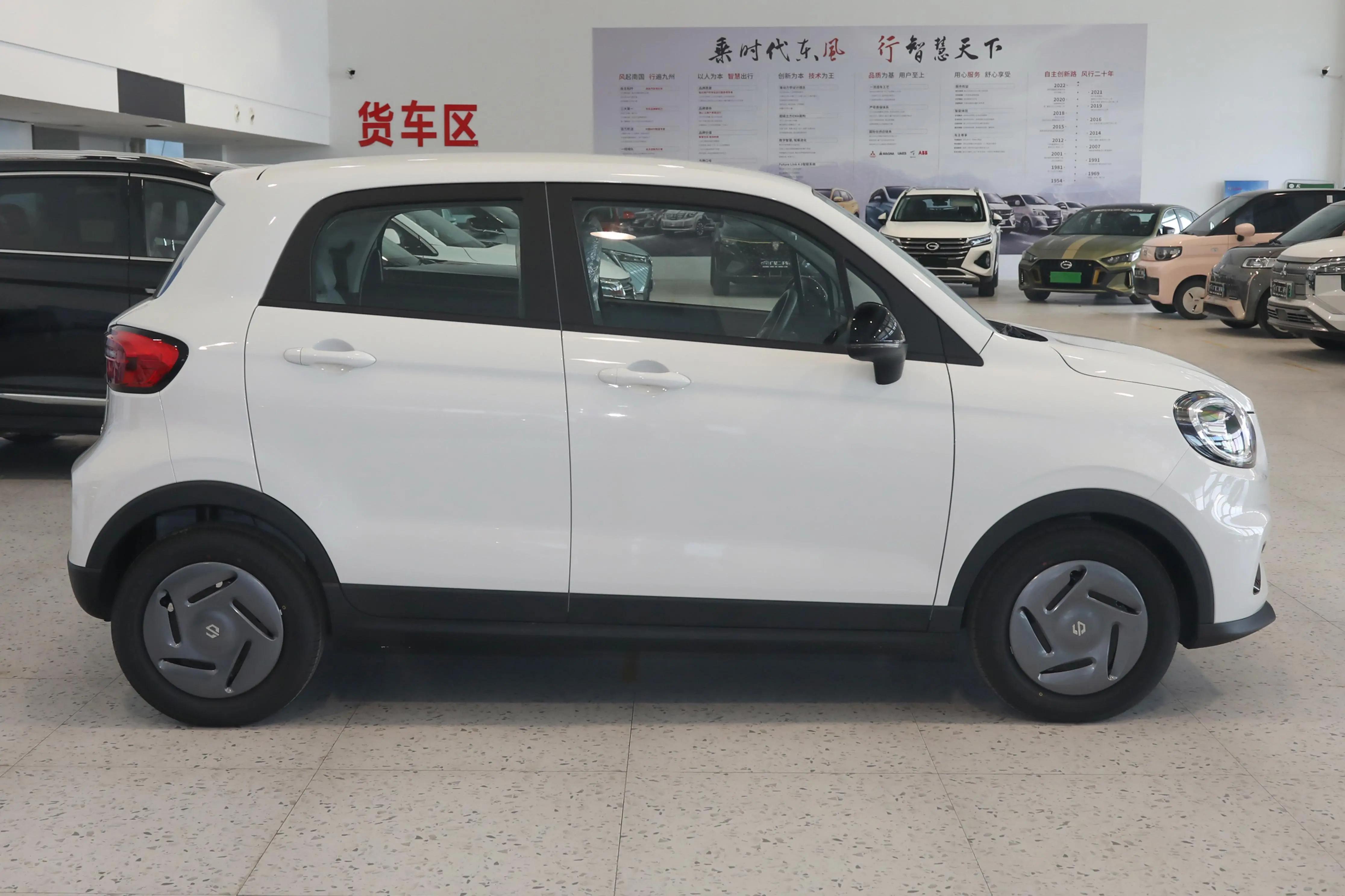 零跑t03轻享版310km6万落地,价格最低的新能源汽车零跑t03