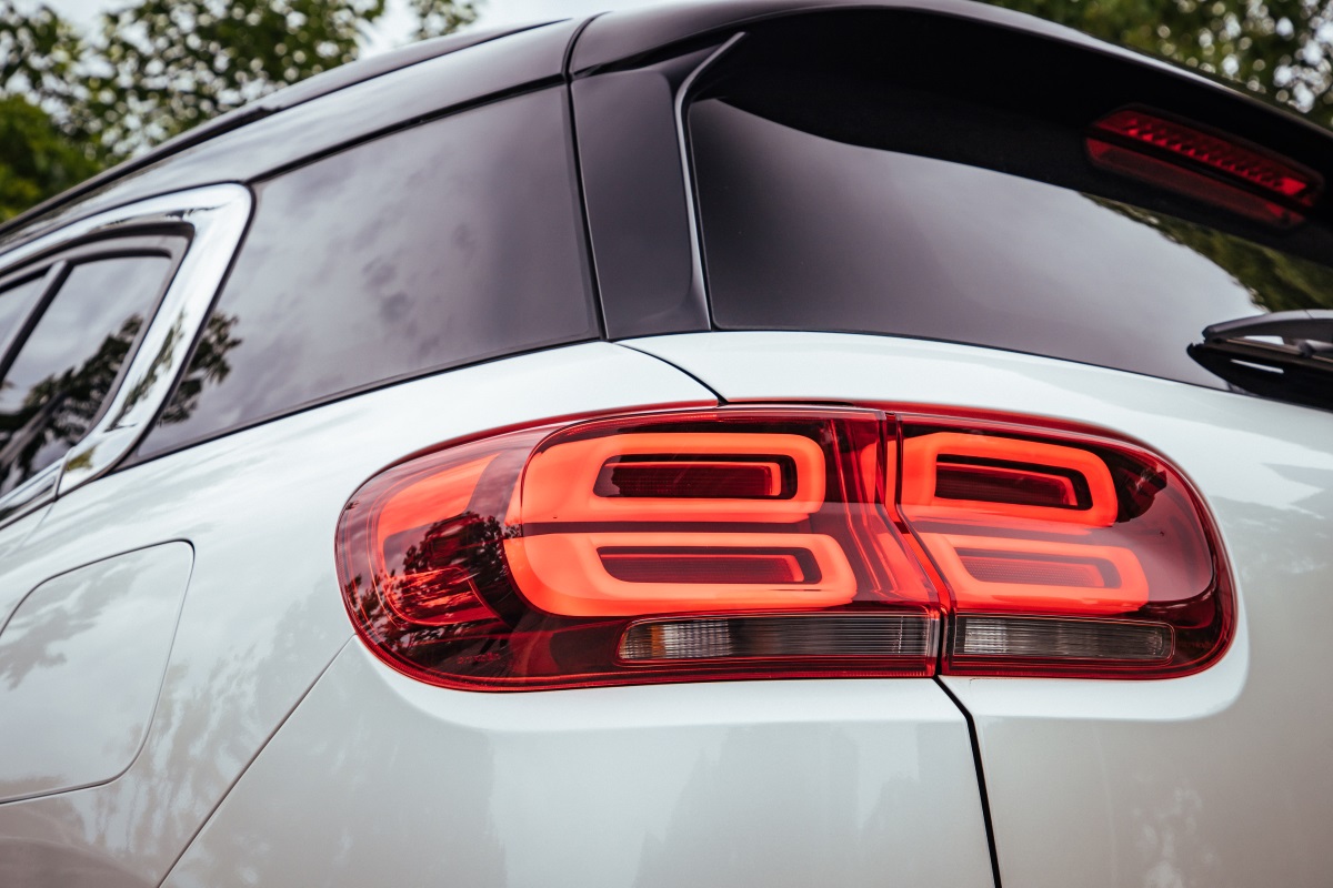 雪铁龙c5phev百公里加速,一加一大于二数据分析