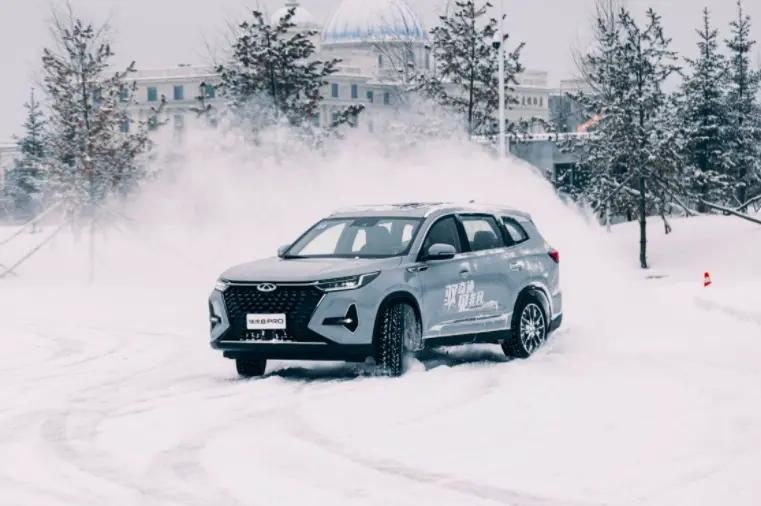 试驾新款2.0t奇瑞瑞虎8pro,奇瑞瑞虎8pro换装1.5T发动机