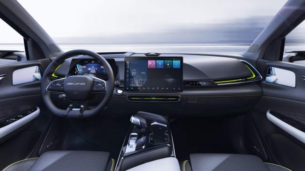 北汽魔方1.5t星耀版,北汽鸿蒙燃油车