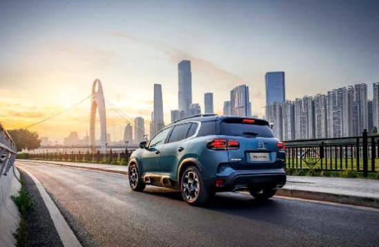 天逸混动底盘,天逸后备箱隔音