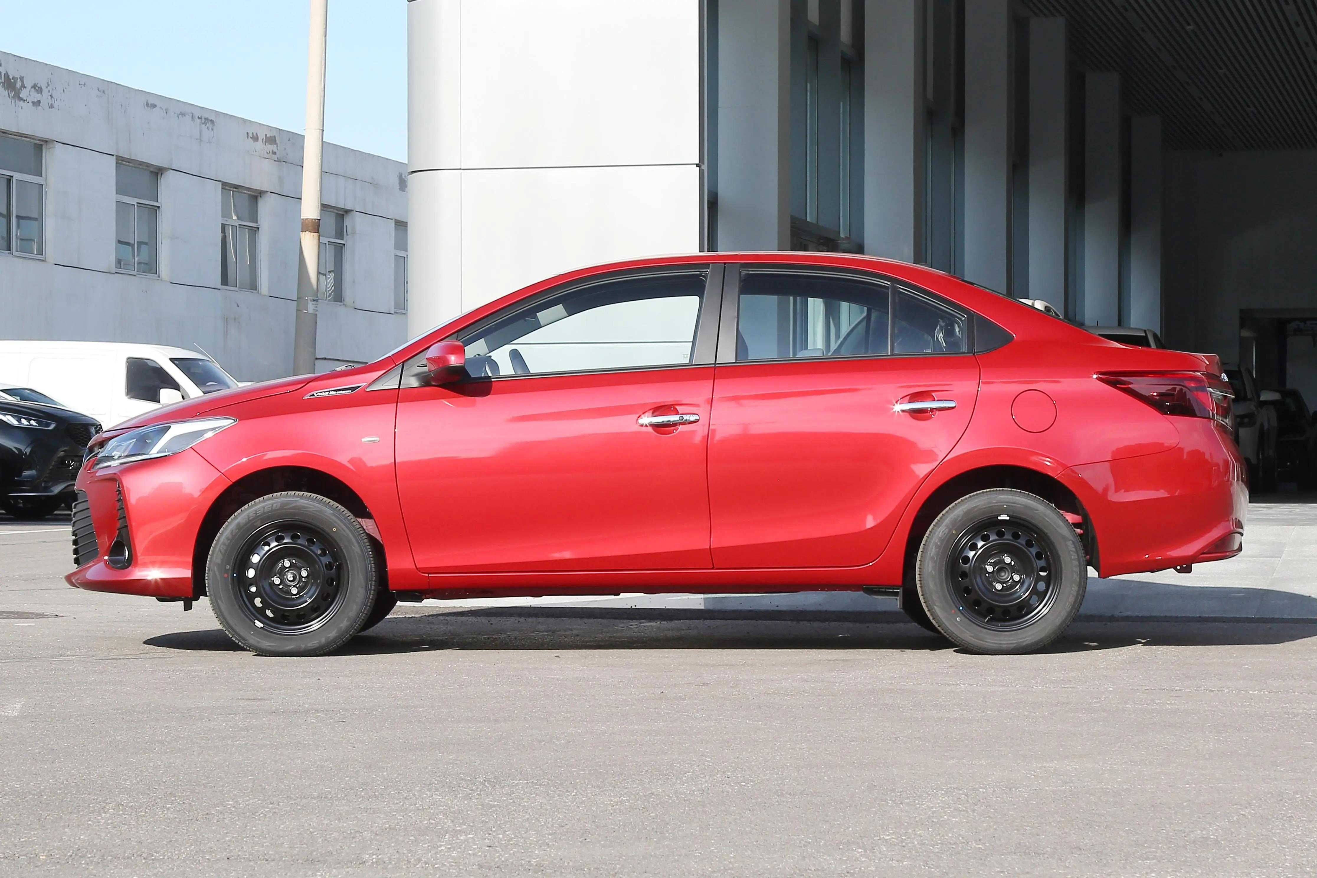 丰田低油耗小型车,丰田便宜二手车代步车推荐