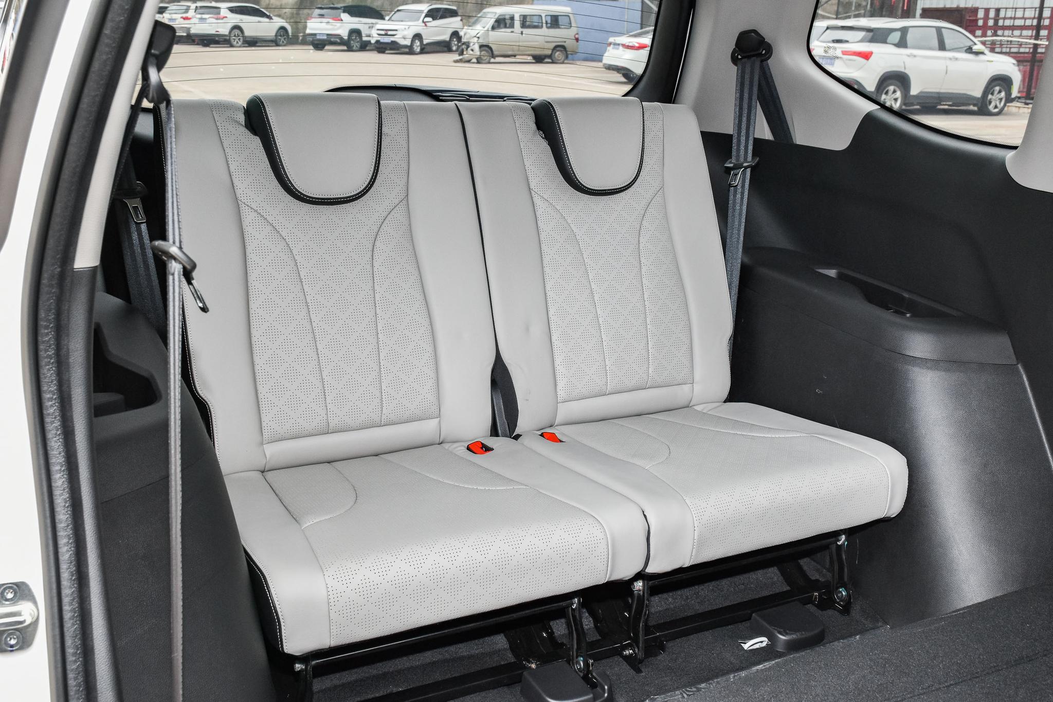 宝骏730手动豪华版测评,宝骏730最值得入手的是哪一款