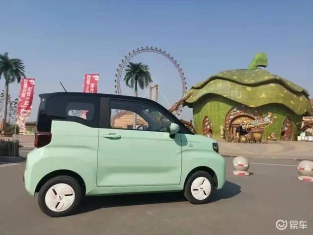 宏光mini马卡龙和奇瑞qq冰淇淋,奇瑞qq冰淇淋2022年新款高配价格