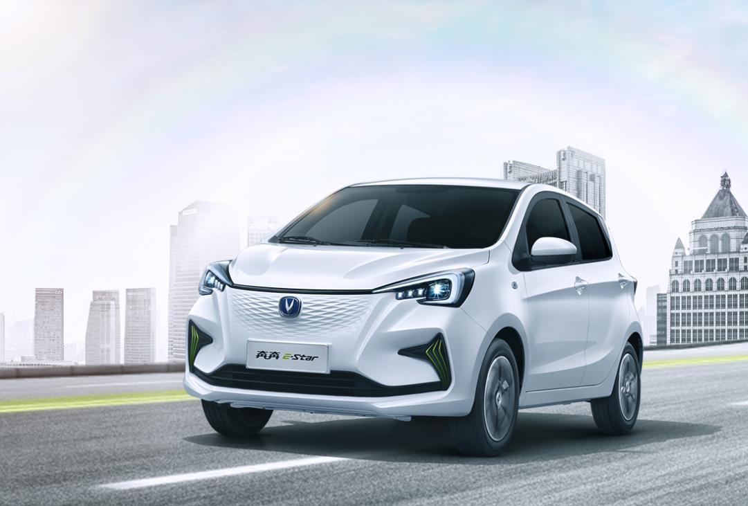 奔奔e-star2022新款赏心版内饰,长安新能源奔奔e-star功能介绍