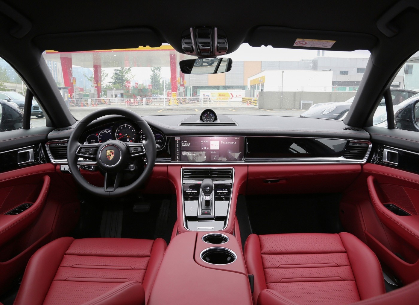 国足座驾vs明星座驾,国足1-3越南国足阵容