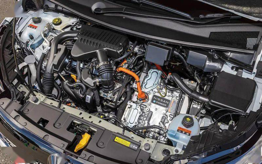 日产骊威性能版上市！Nismo加持的油电小钢炮